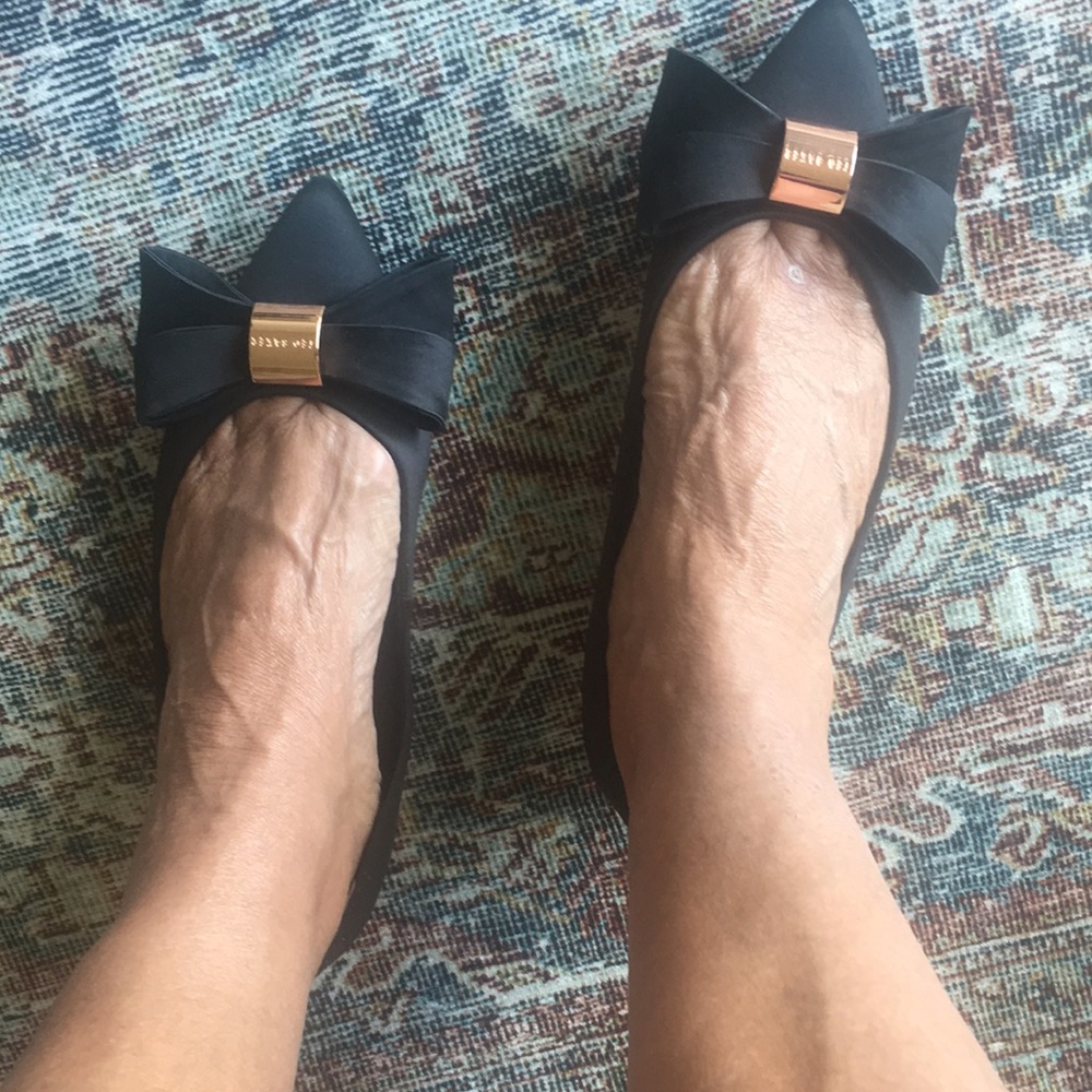 TED BAKER BLACK SHOES WITH BOW. - Picture 5 of 5